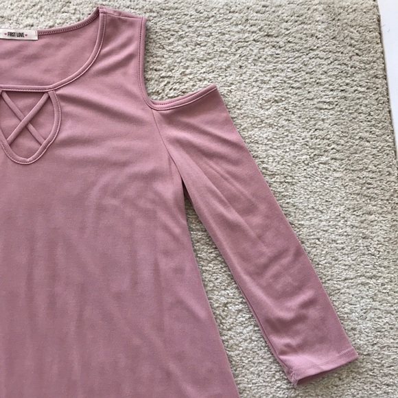 Light Mauve Cold Shoulder Tunic Top - Picture 4 of 5